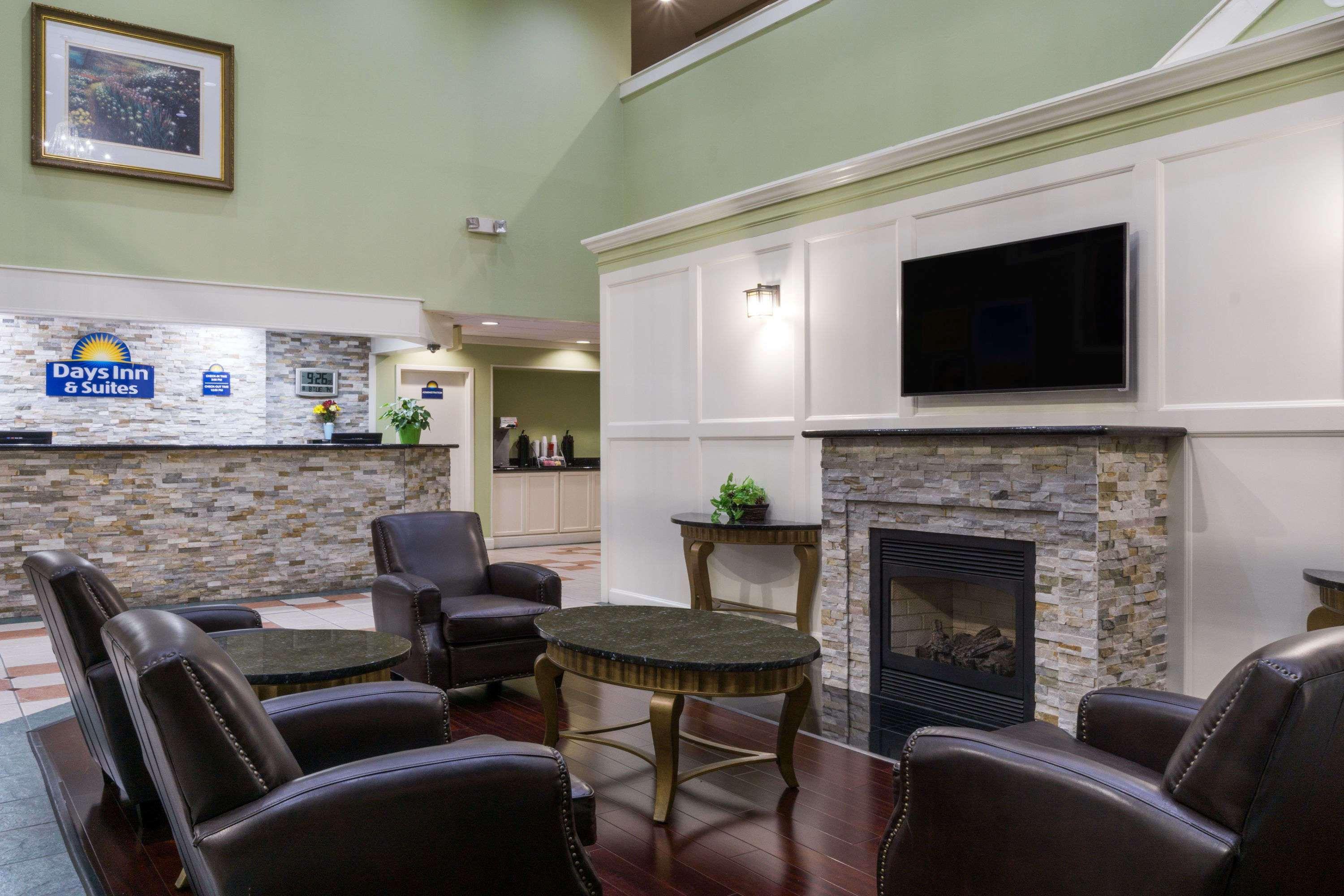 Days Inn By Wyndham Columbus East Airport Εξωτερικό φωτογραφία
