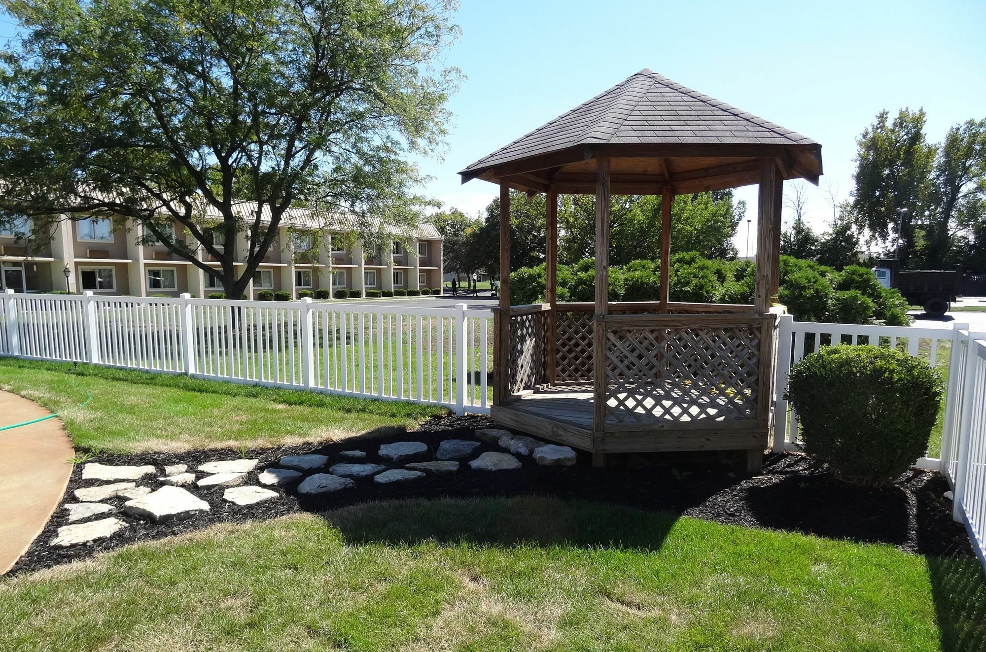 Days Inn By Wyndham Columbus East Airport Εξωτερικό φωτογραφία